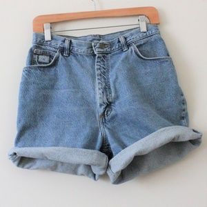 Vintage High Waisted Light Wash Jean Shorts